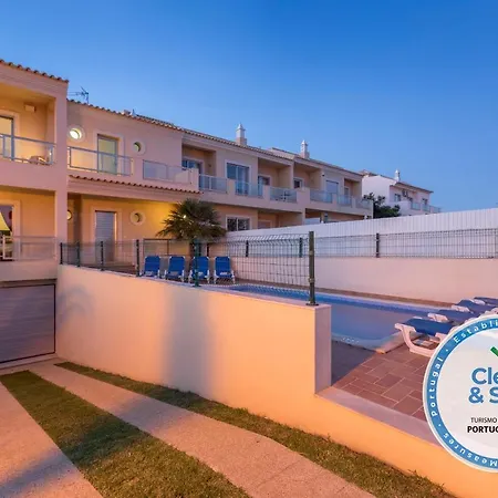 Moradia Ricardo - Praia Da Gale Villa