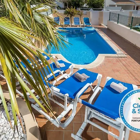 Moradia Ricardo - Praia Da Gale