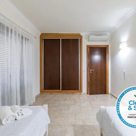 Moradia Ricardo - Da Gale *